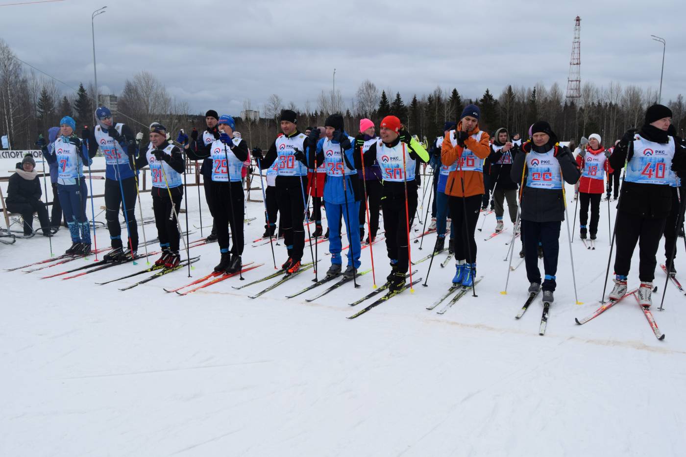 На лыжню в День Спартакиады вышло около 60 человек